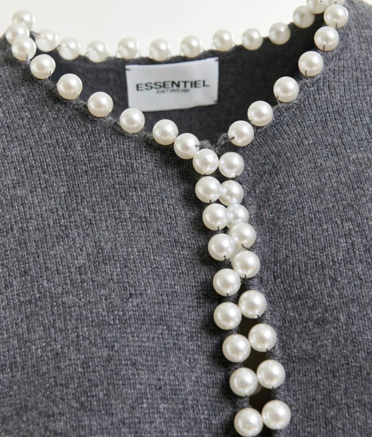 Essentiel antwerp cardigan grigio decorato con perle Ideas