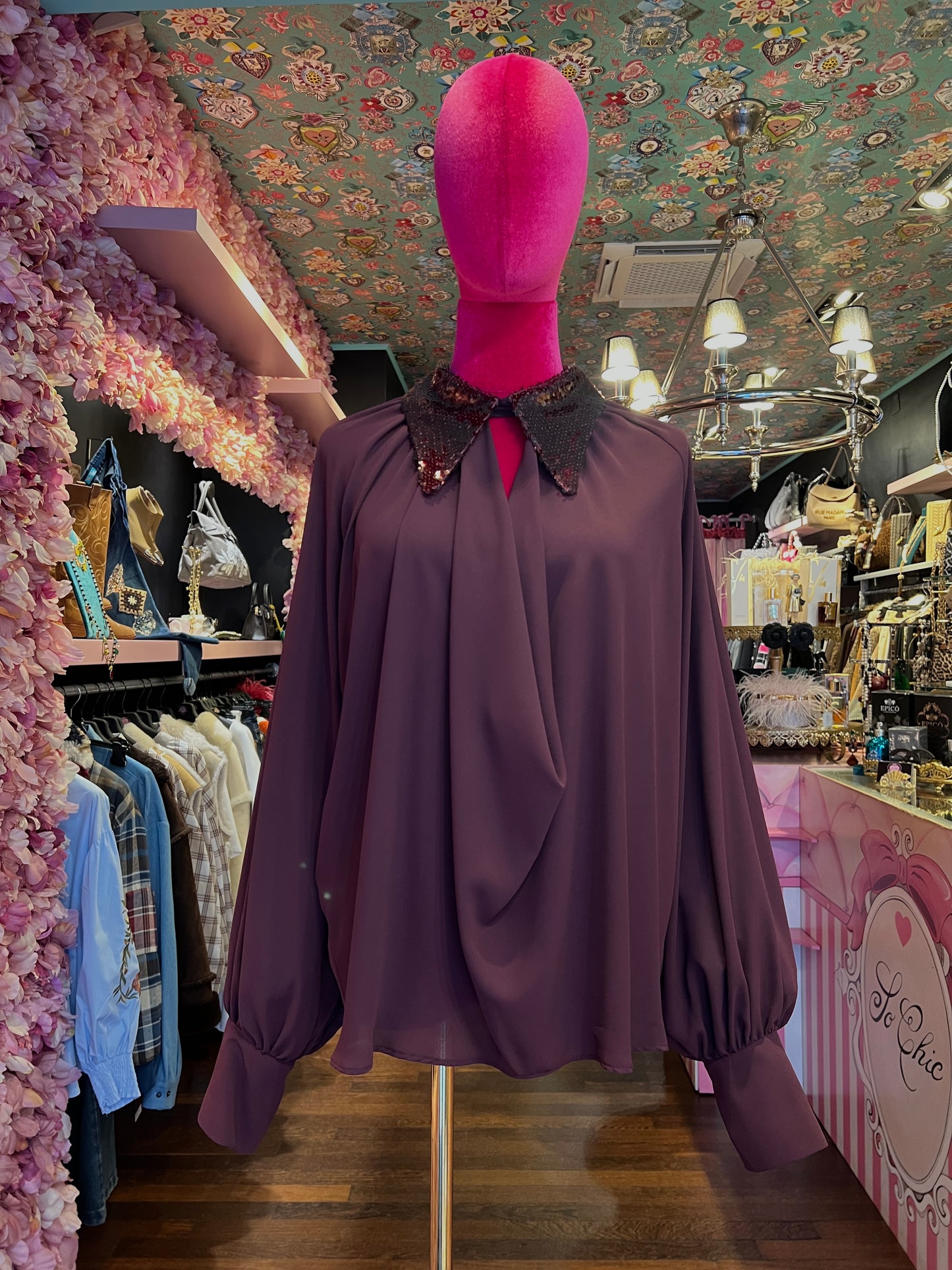 Dahlo blusa drappeggiata con collo in paillettes