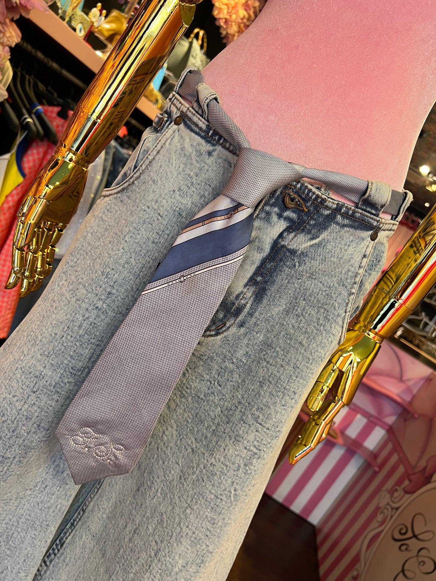 Front street pantalone jeans largo super aged con cinta cravatta
