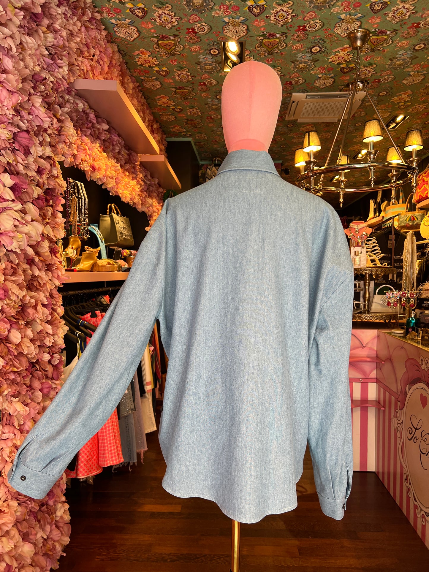 Rossano Perini camicia oversize chambray con decorazioni stelle in cristalli
