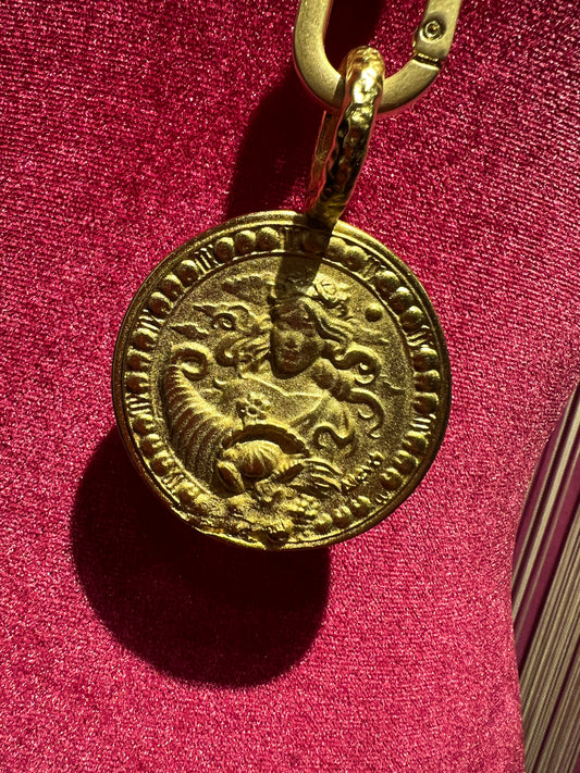 Aleva’ collana con ciondolo zodiaco vergine oro satinato