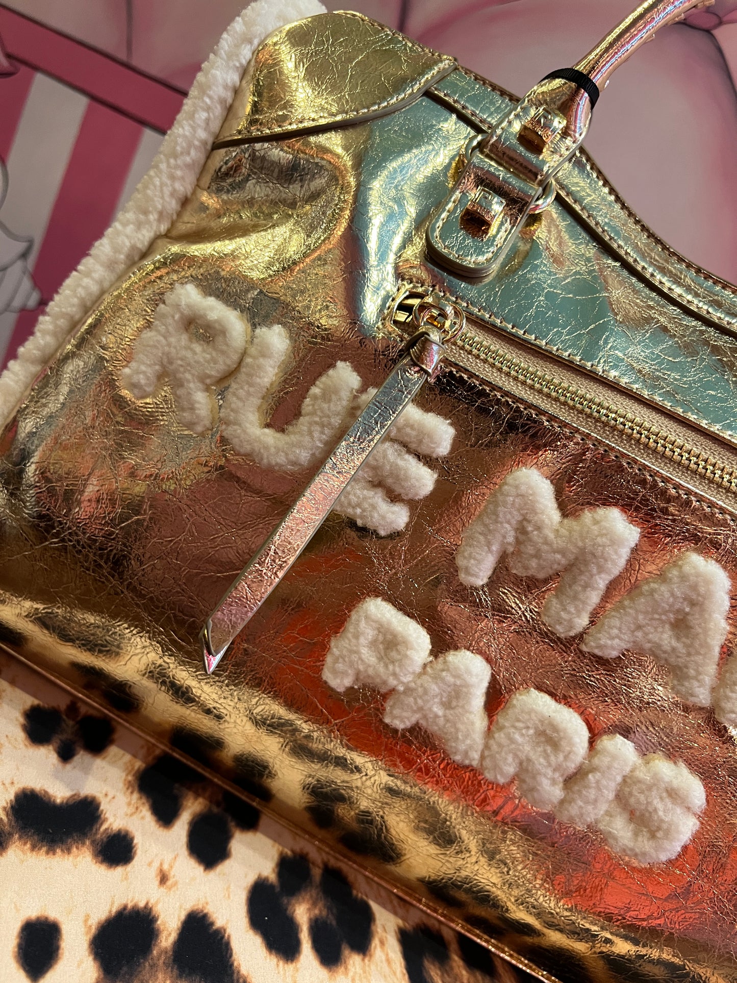 Rue Madam Paris borsa due manici oro e ecopelliccia bianca con tracolla Shine tote