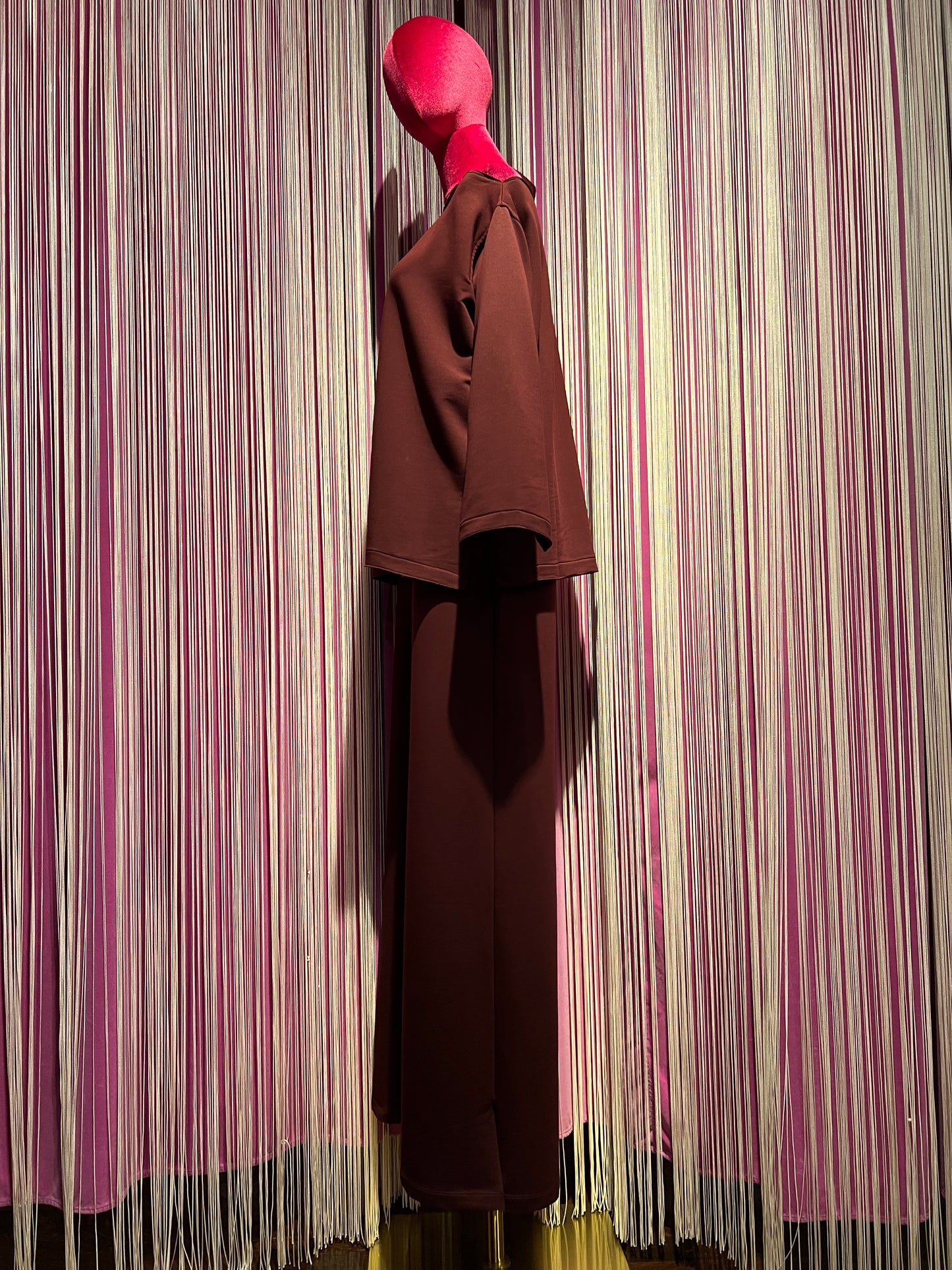 Silvia Berri per 24.25 -40%completo Jersey bordeaux maglia oblò e pantalone palazzo