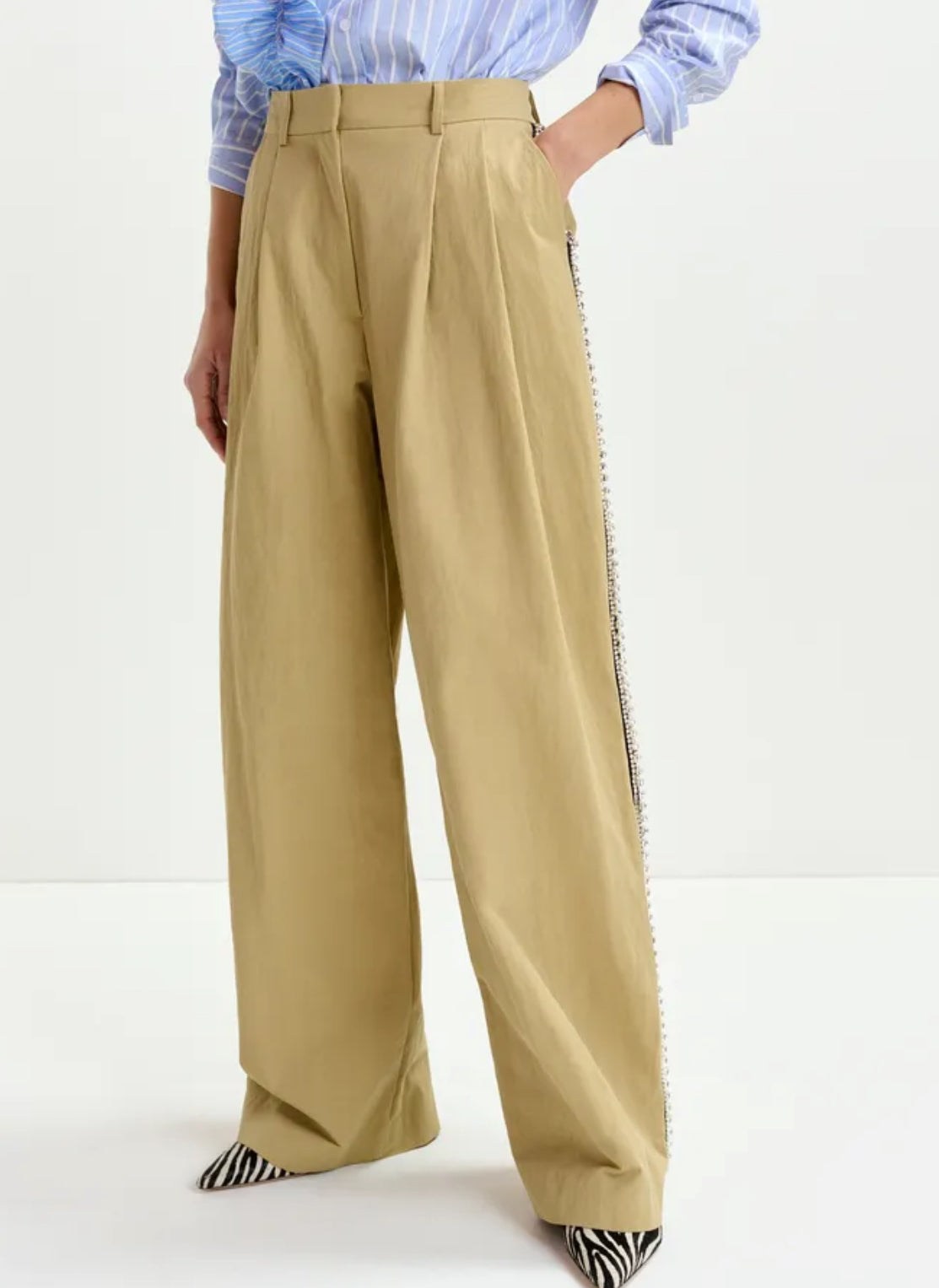 Essentiel antwerp pantalone gamba larga plissettato con bordo impreziosito da strass Iso