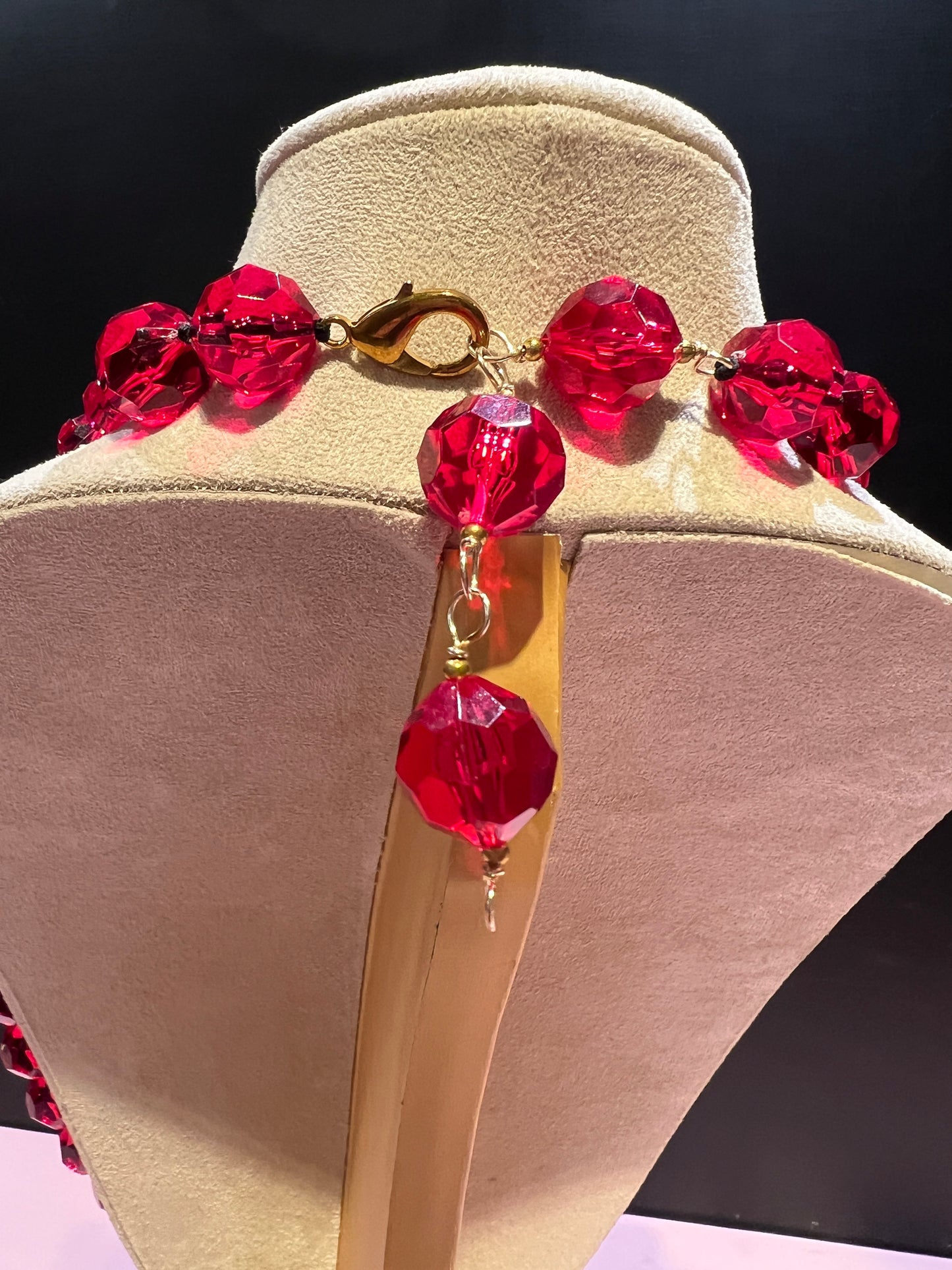 Collana cinque fili resina rosse