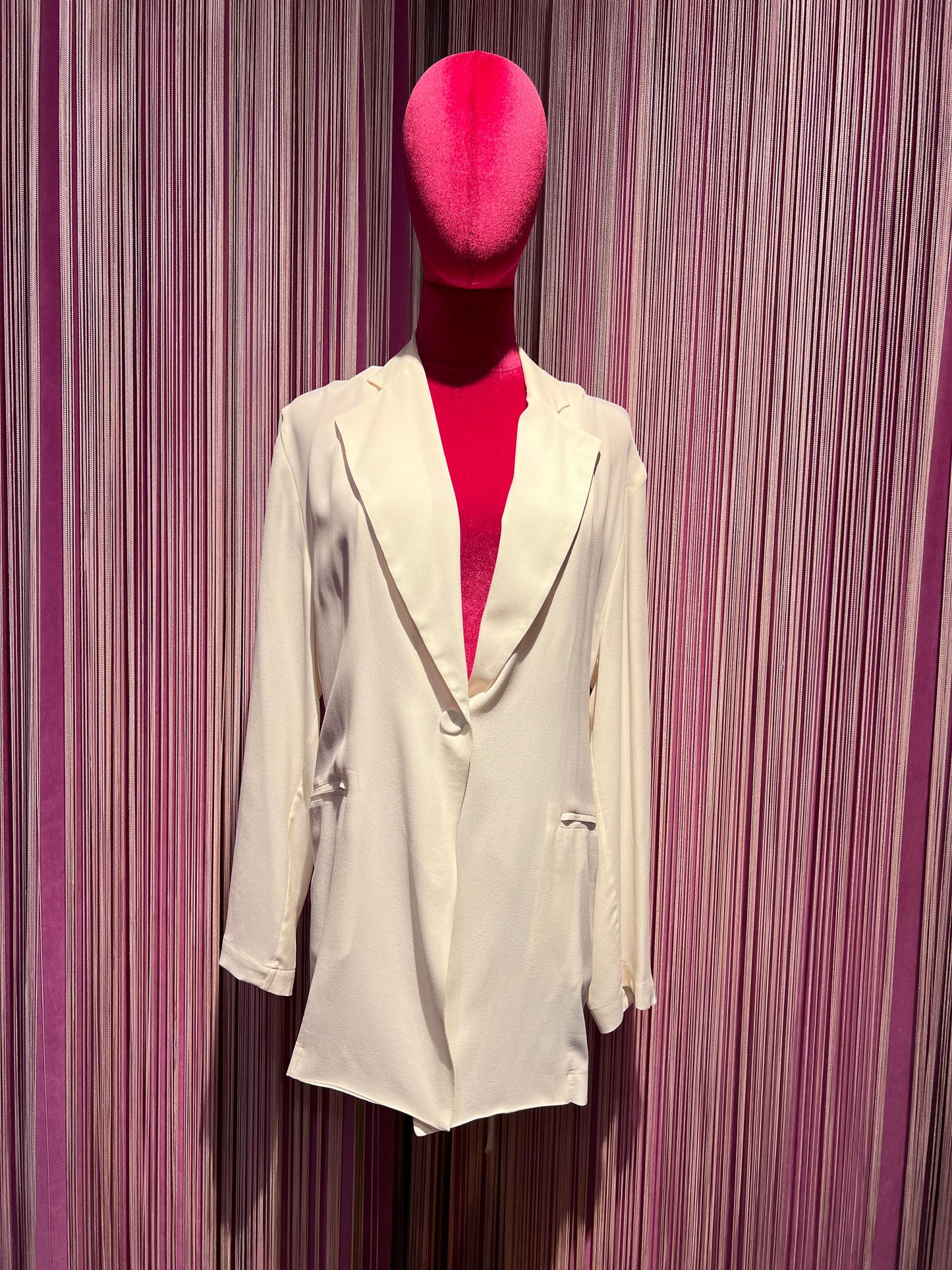SU official blazer panna con cinta