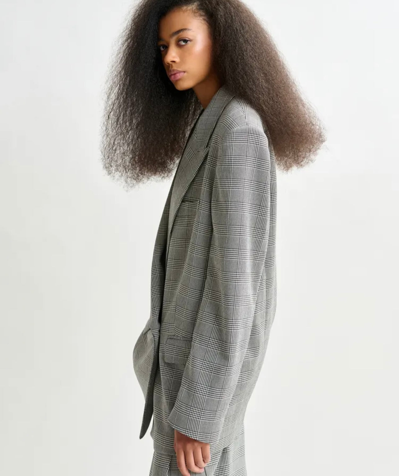 Essentiel antwerp blazer doppiopetto grigio e nero con dettagli zip sotto le ascelle Ipursuit