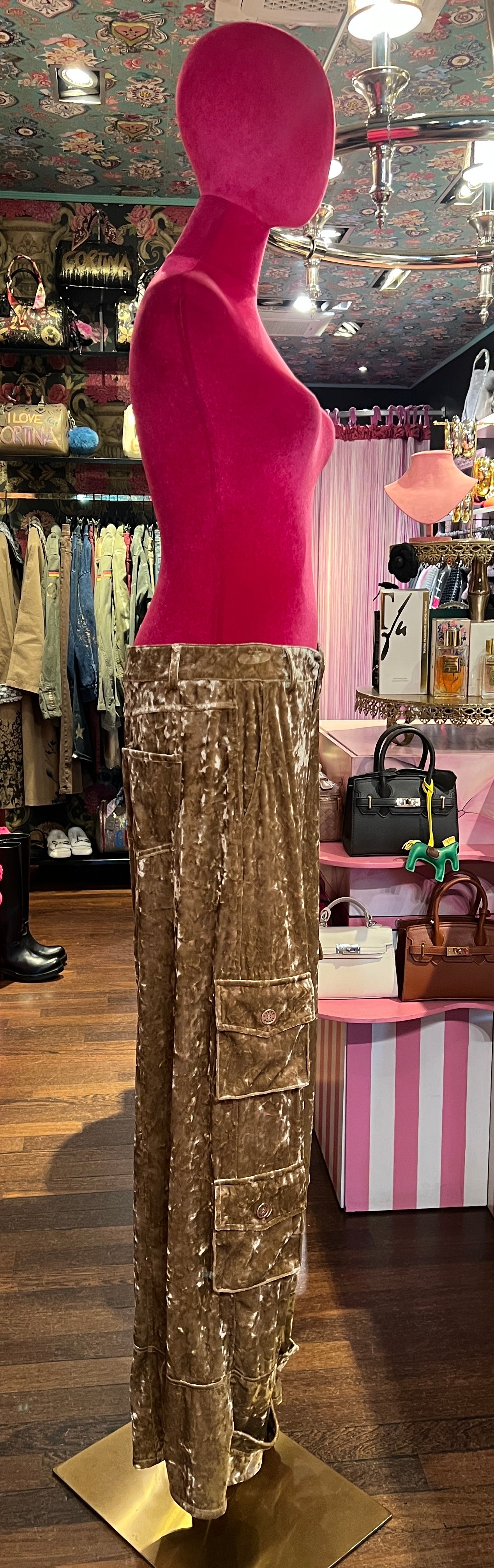 5 Progress completo velvet caramello giacca con spille e pantalone cargo