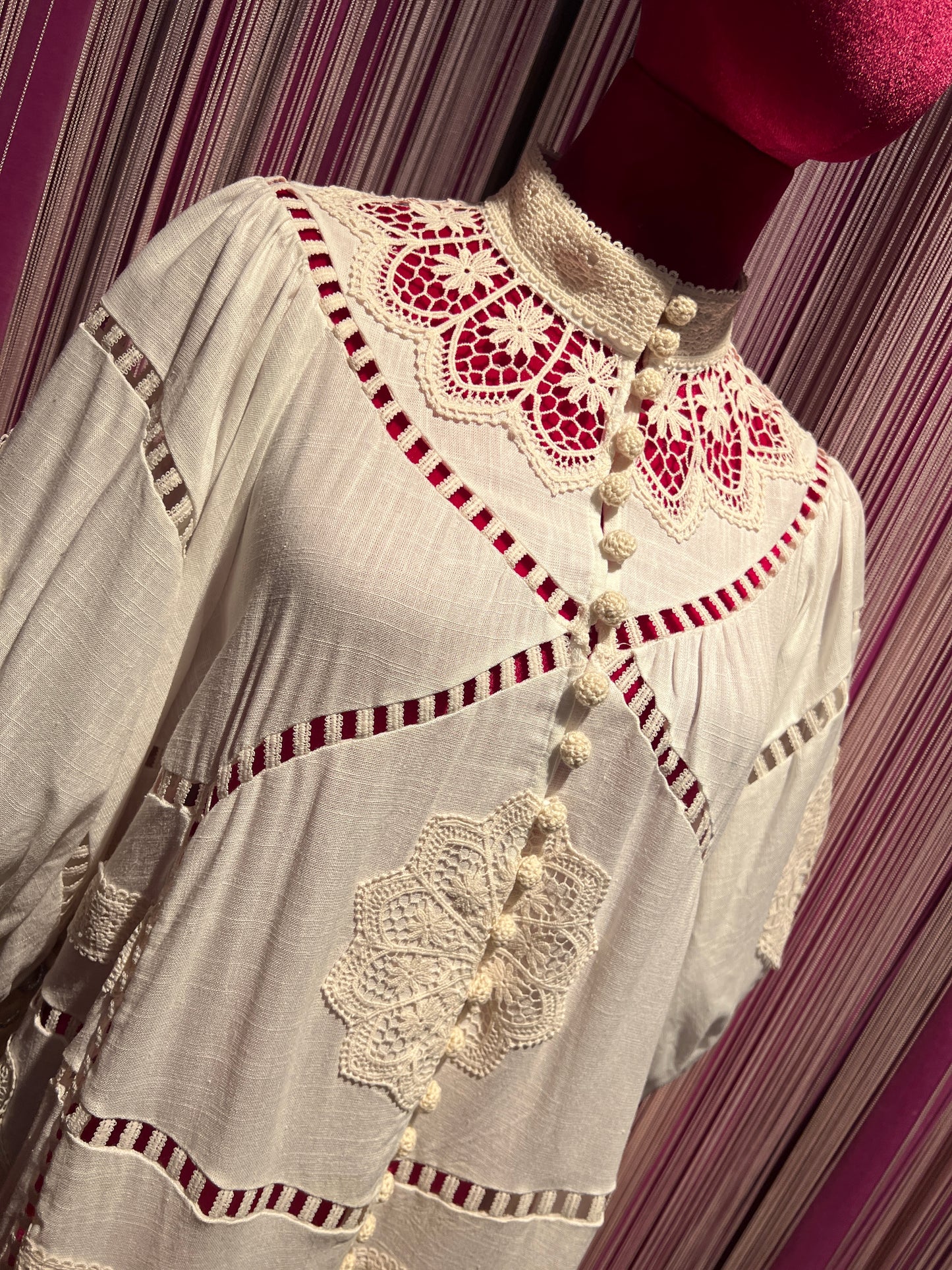 Amosa -50% di sconto abito con pizzo crochet maniche baloon