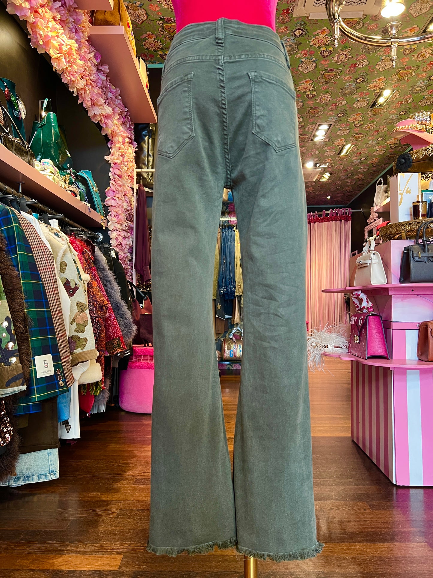Mon amour Paris pantalone 5 tasche elasticizzato a zampetta, orlo sfrangiato verde militare