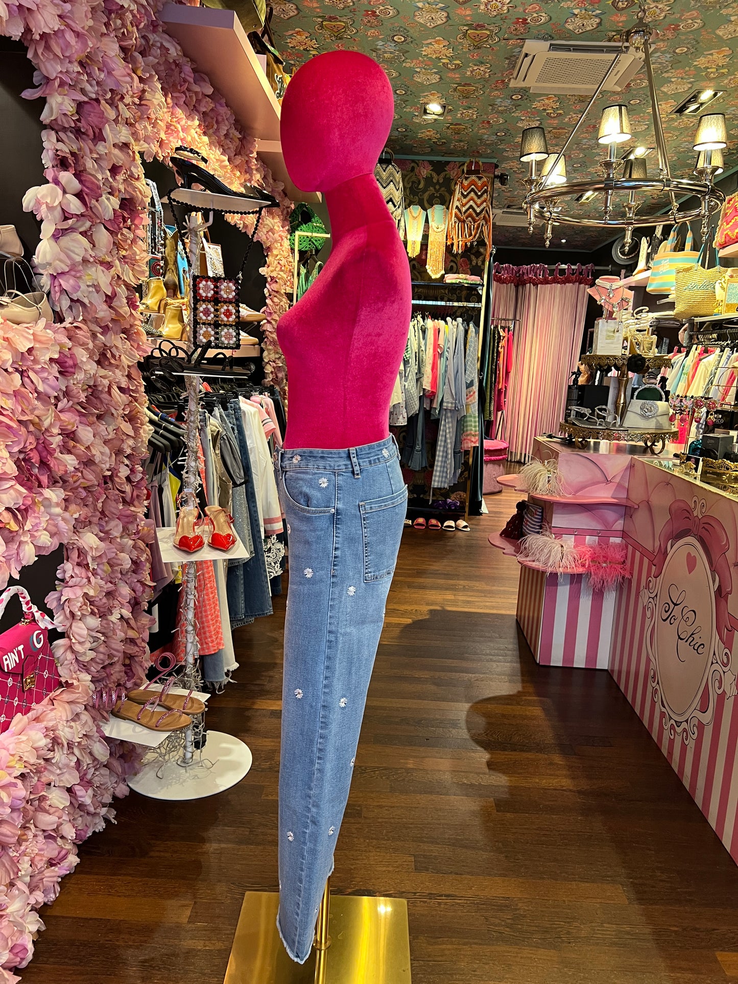 Mon amour Paris jeans con fiori bianchi orlo taglio vivo elasticizzato medio