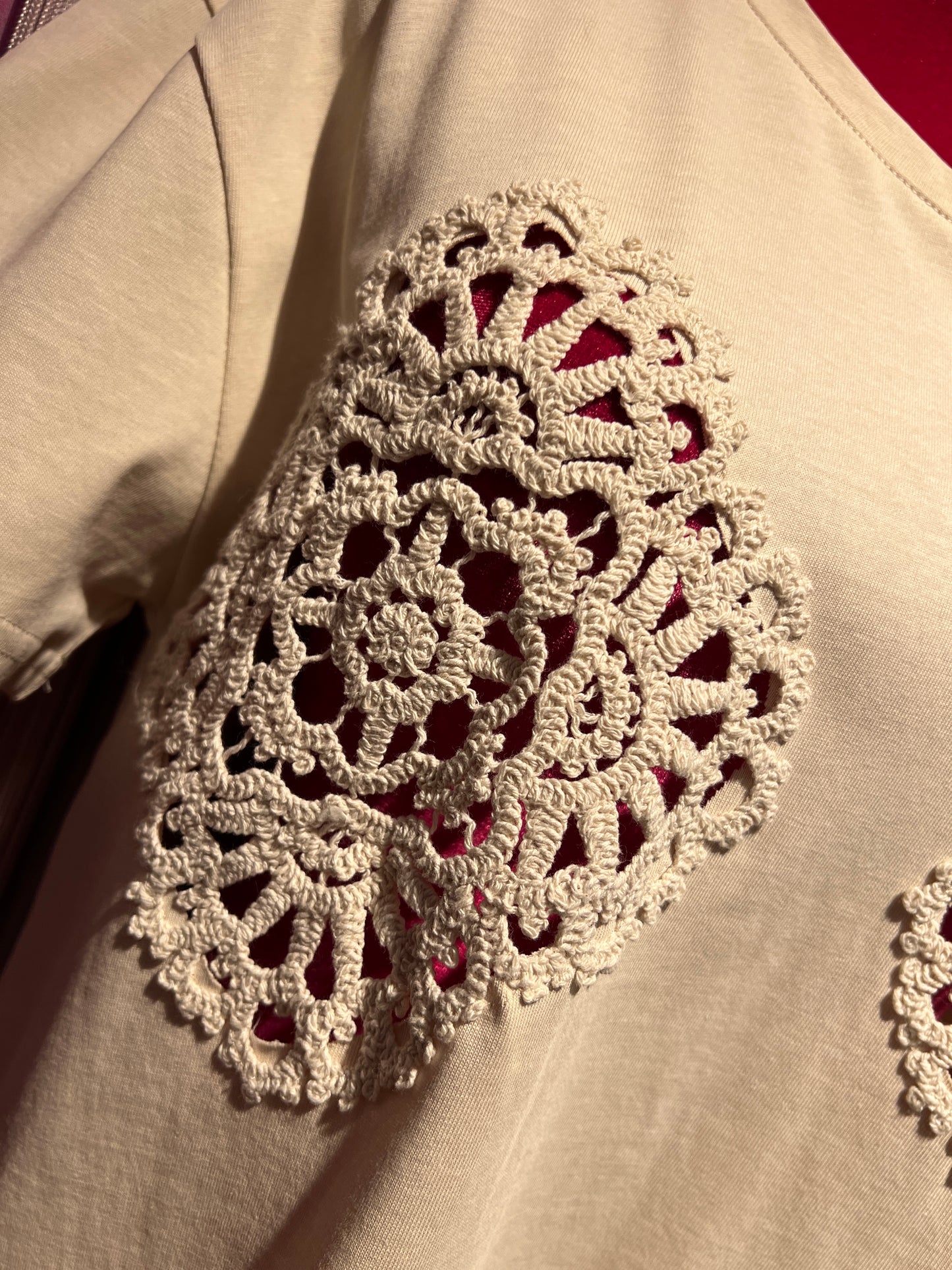 Amosa -50% di sconto t-shirt mezza manica con pizzo crochet