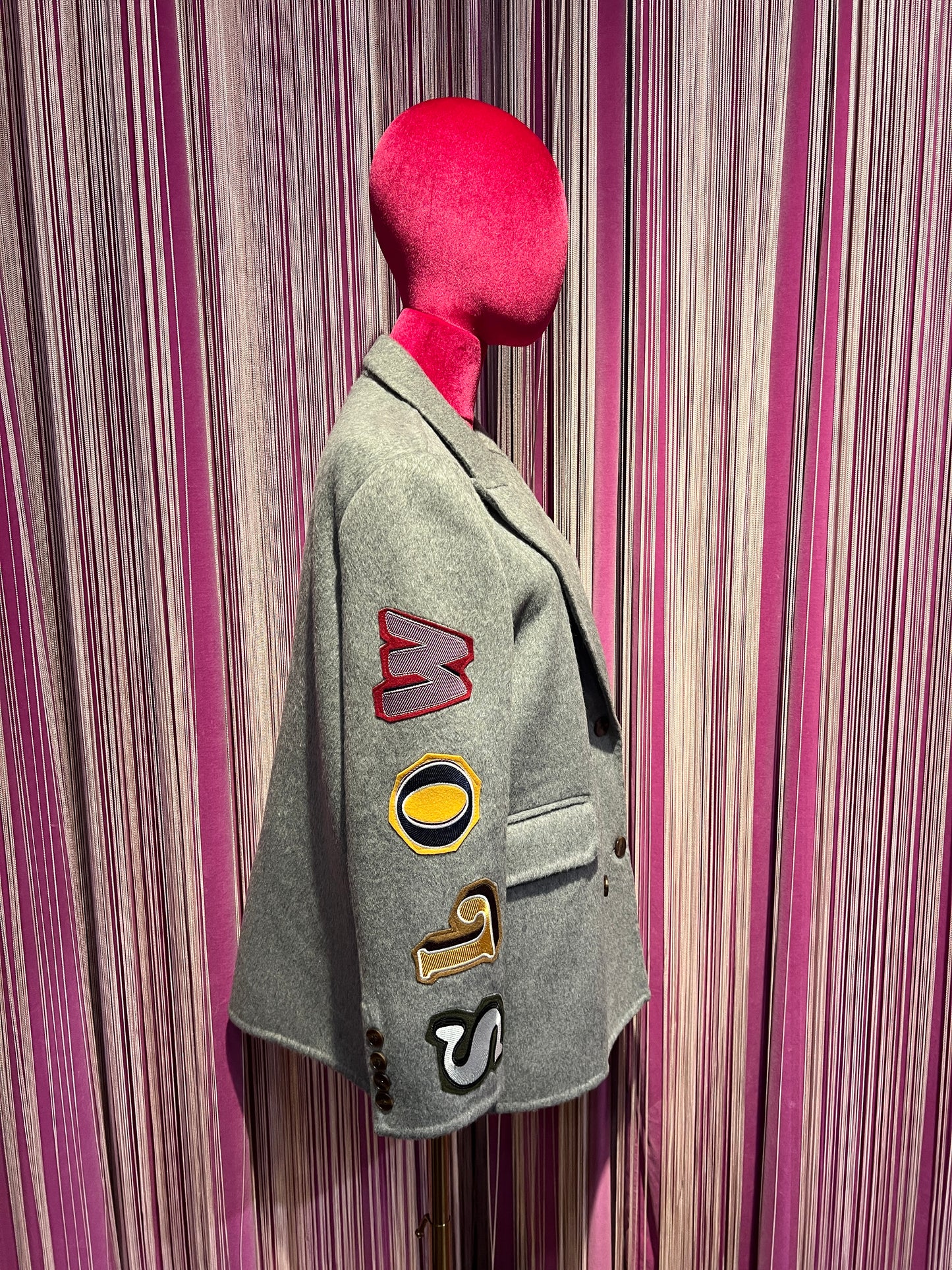 Front street giacca/cappotto lana grigia corta scritta patch sulle maniche