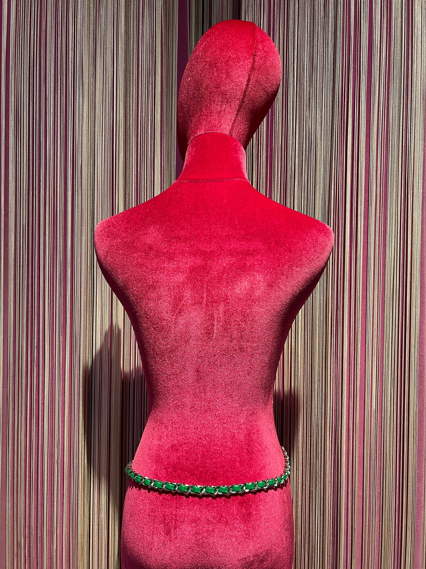 Cintura/collana camelia verde con catena regolabile argento
