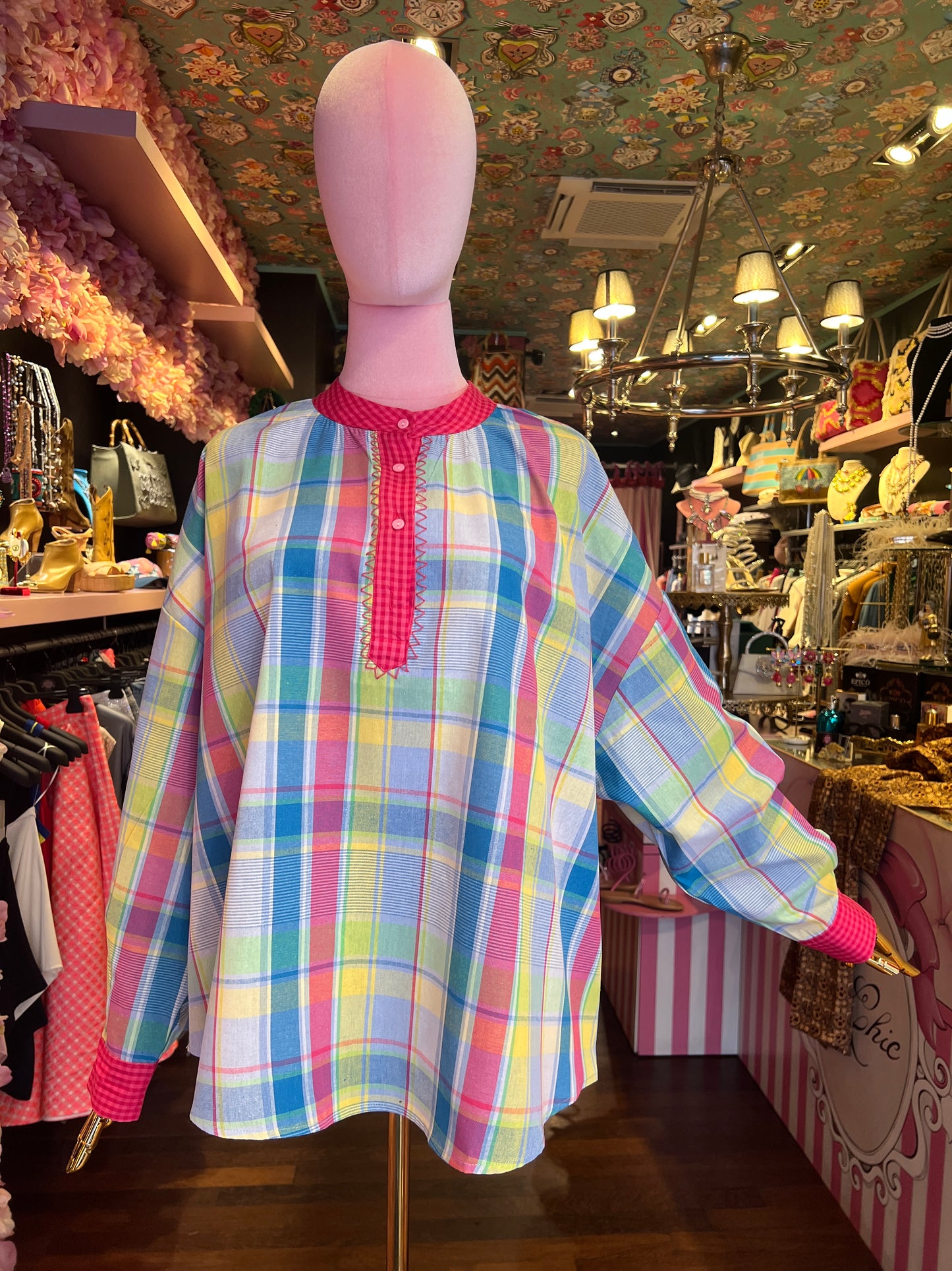 Mon amour Paris blusa fantasia Madras con polsini e bordino collo a contrasto