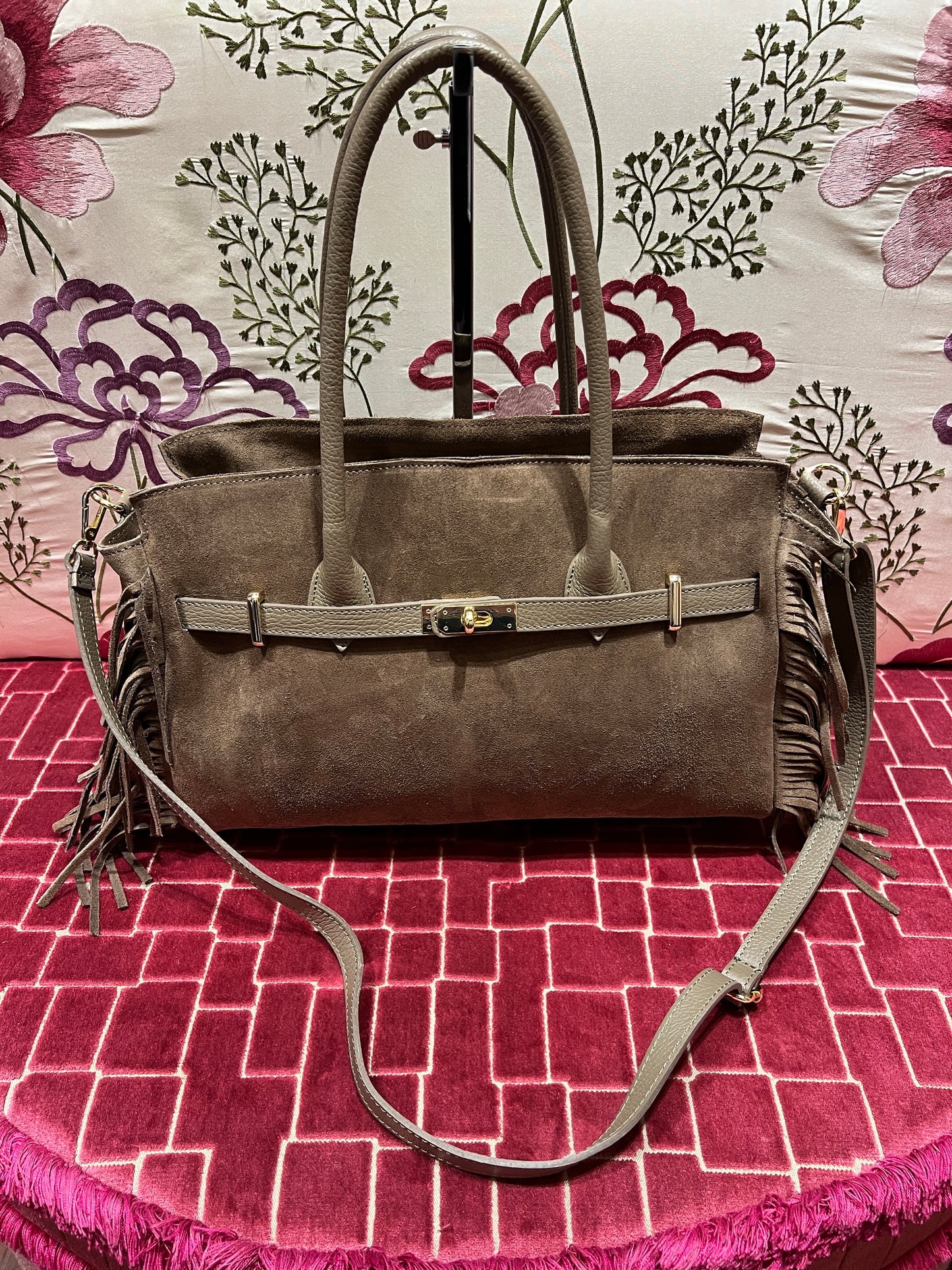 Borsa camoscio due manici con frange e tracolla colore taupe