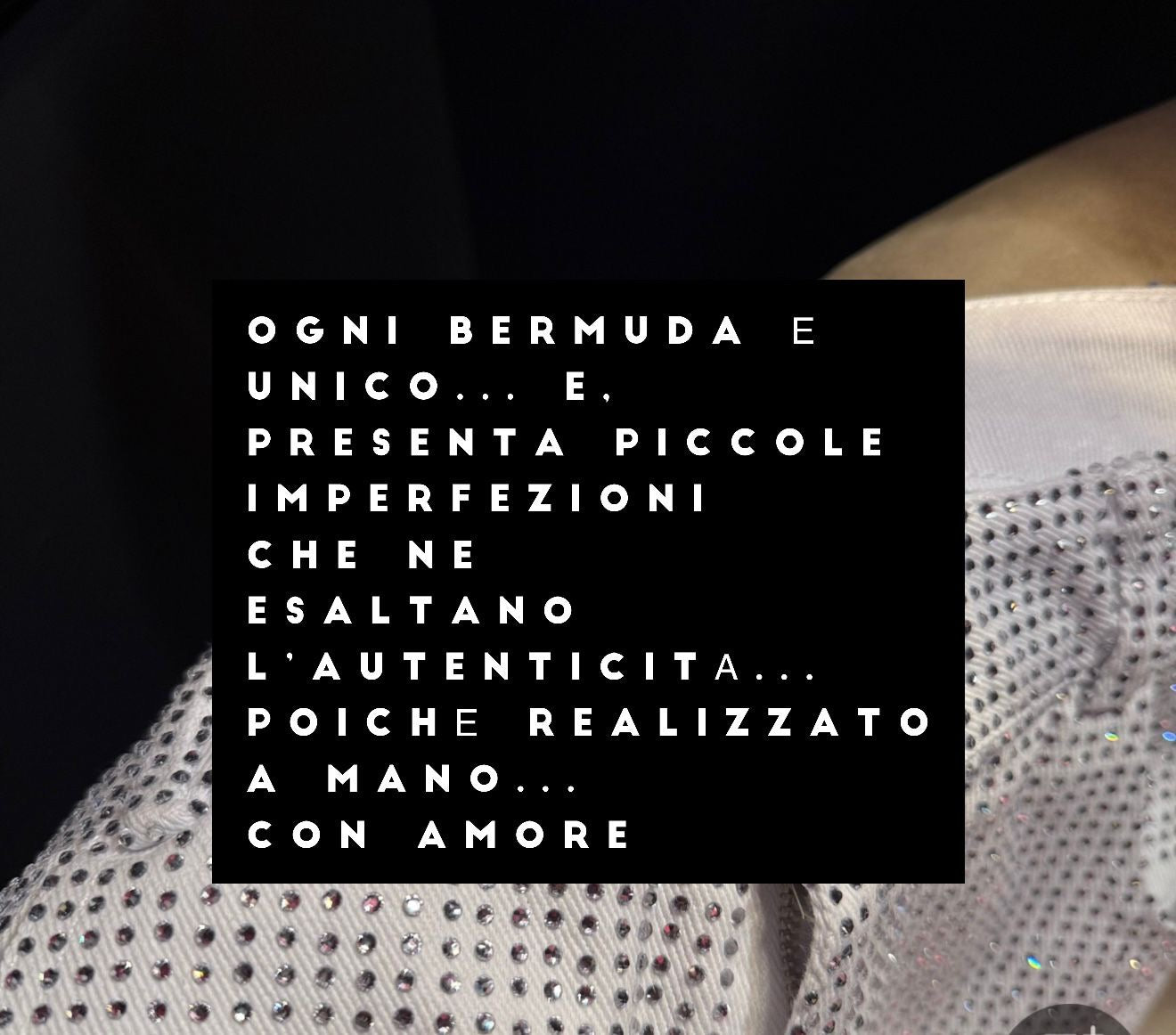 The room -50% di sconto bermuda bianco con cristalli argento