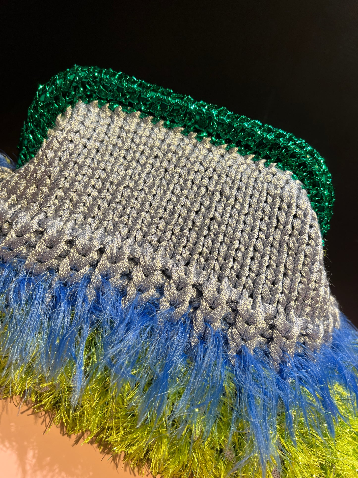 Nadia Dafri Paris tuy clutch celeste /verde