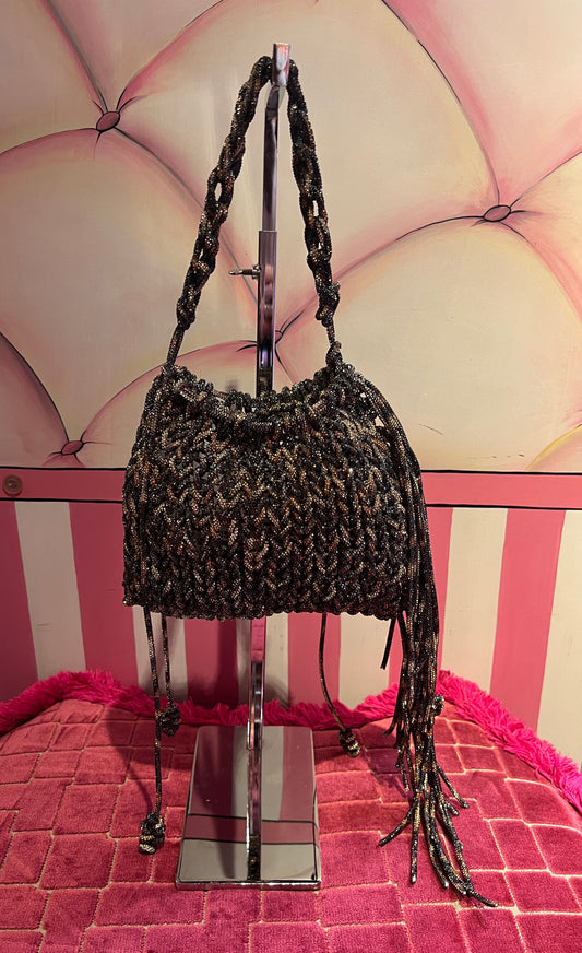 Borsa motivo intrecciato cristalli argento ,grigio fumo oro con frange di cristalli