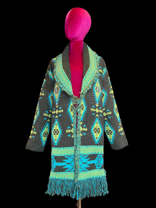 Colour market cardigan jacquard con cinta turchese, strass e frange verde militare e turchese
