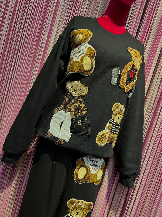 Caban Romantic luxury coat completo felpa e pantalone con applicazioni patch orsi