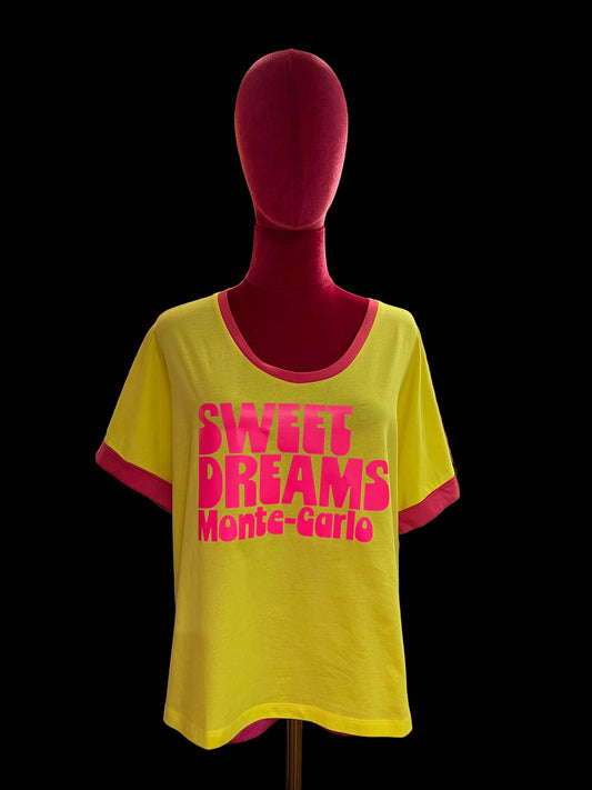 Anouk t shirt di cotone giallo flou con bordi fucsia stampa fucsia “ Sweet dreams Monte-Carlo