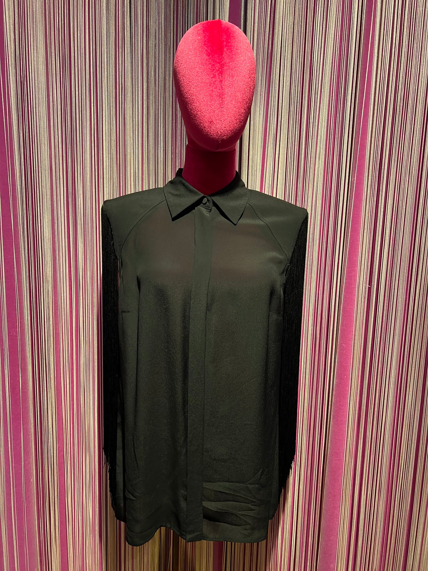Dahlo -50% di sconto camicia nera con maniche frange