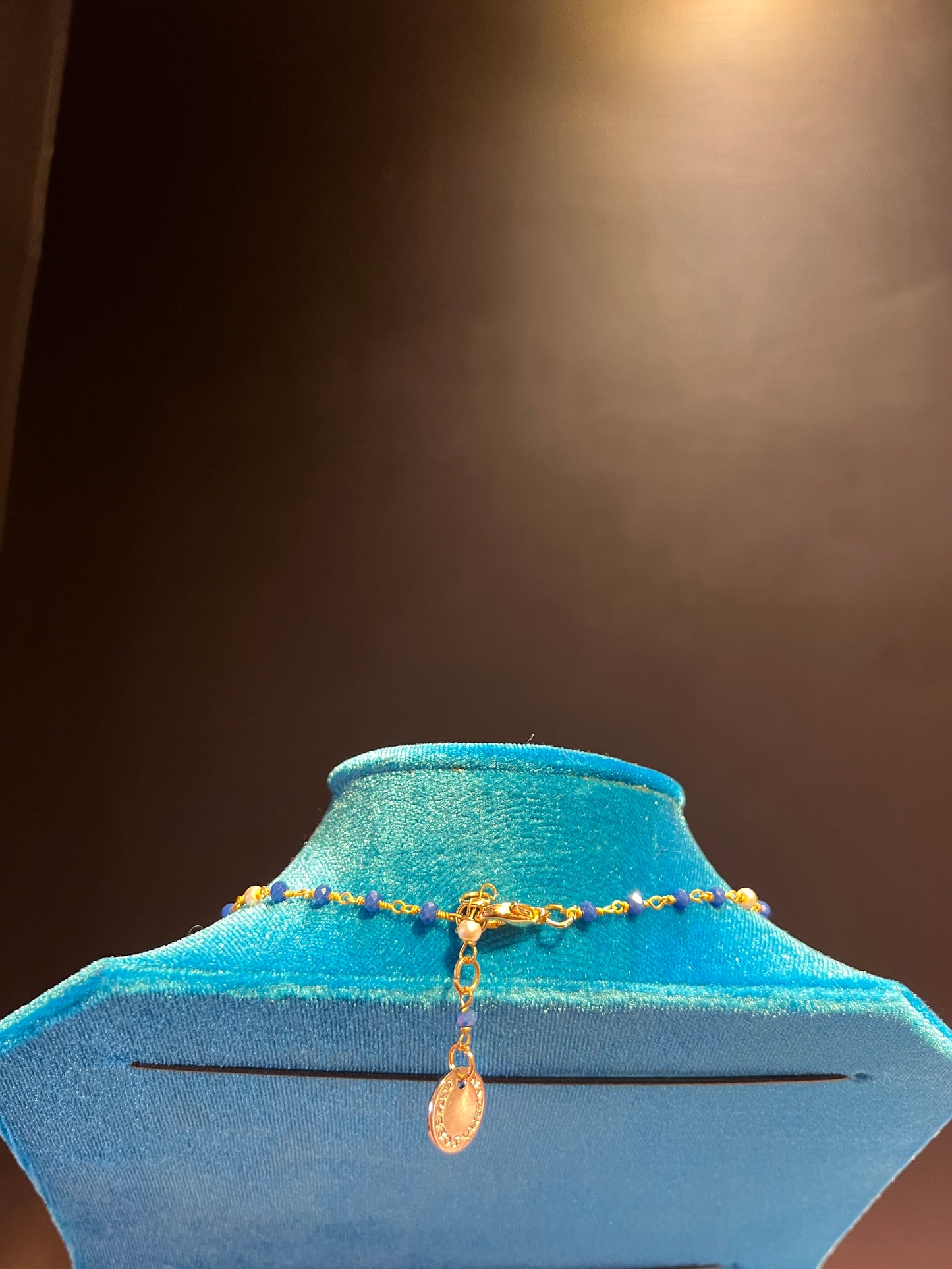 Collana girocollo doppio filo perline blu immagini sacre