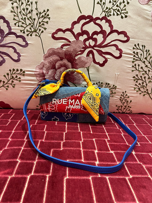 Rue Madam Paris borsa con tracollina ecopelle con patch stampa bandana manico rivestito con foulard stampa bandana gialla Paisley shoulder