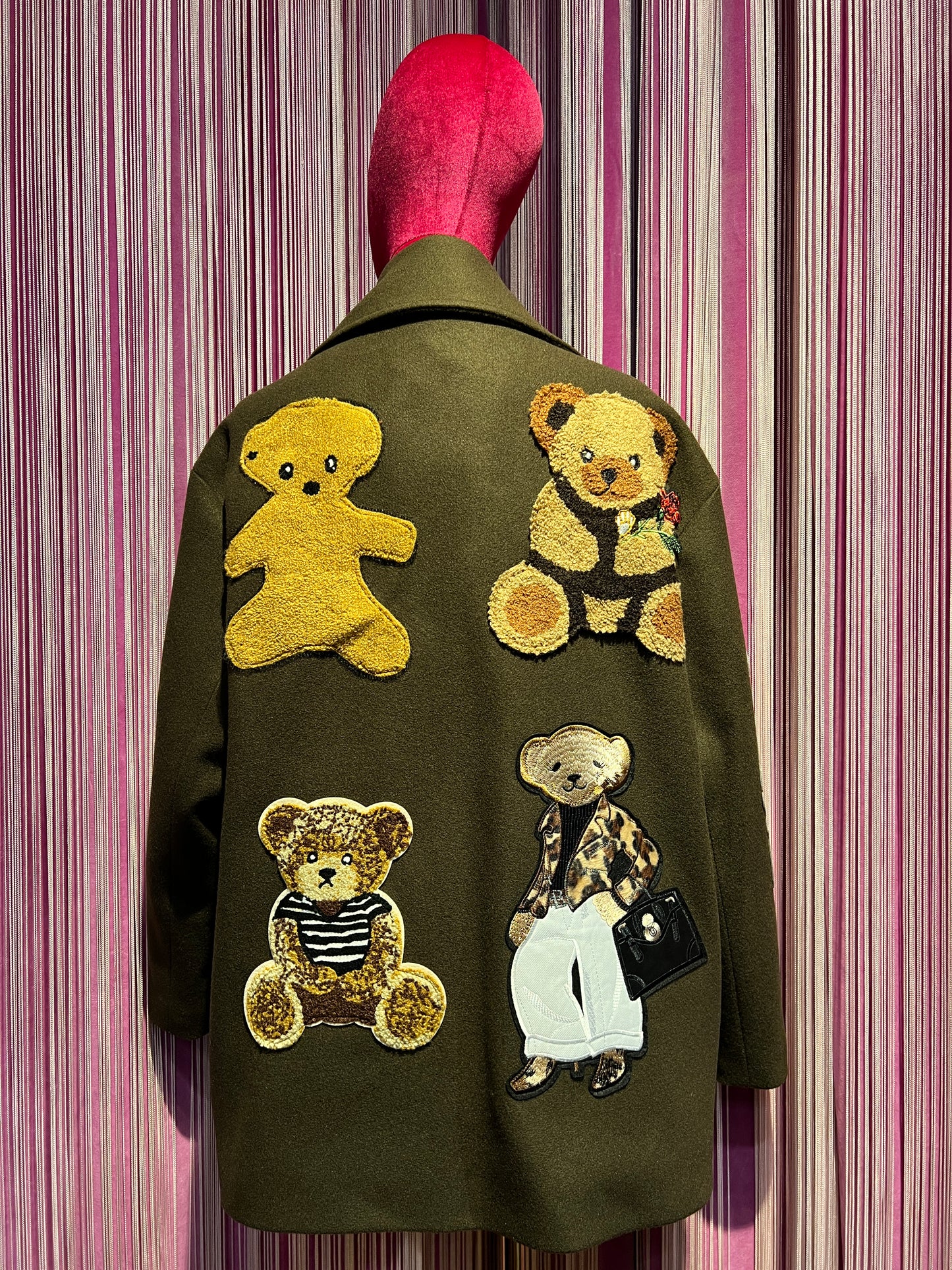 Caban Romantic luxury cost giacca / cappotto verde militare oversize doppiopetto con patch orsetti