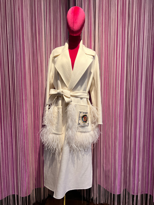 11 love is glamour cappotto bianco con tasche patch