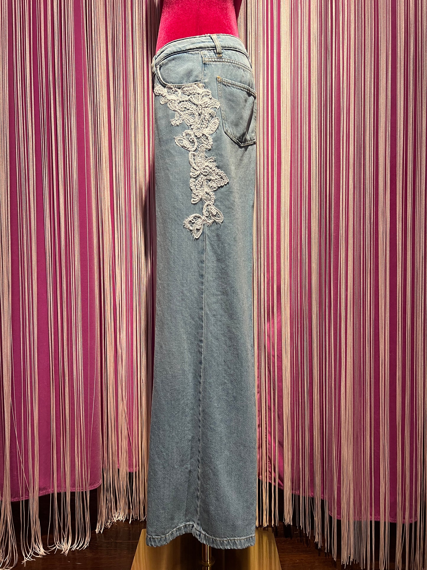 Ermanno Scervino jeans gamba ampia con applicazioni pizzo