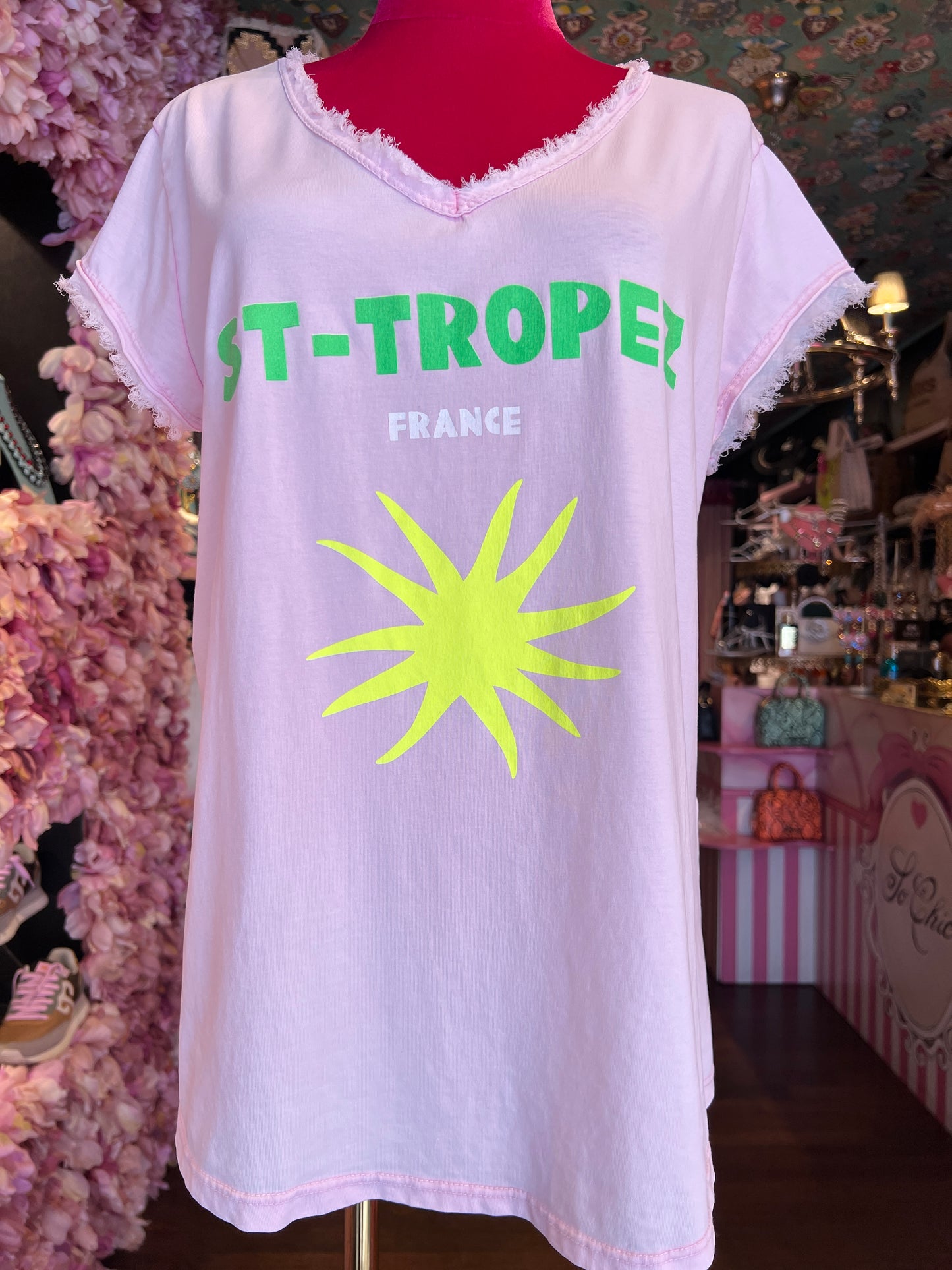 Mon amour Paris -20% di sconto t shirt rosa con scritta Saint Tropez verde