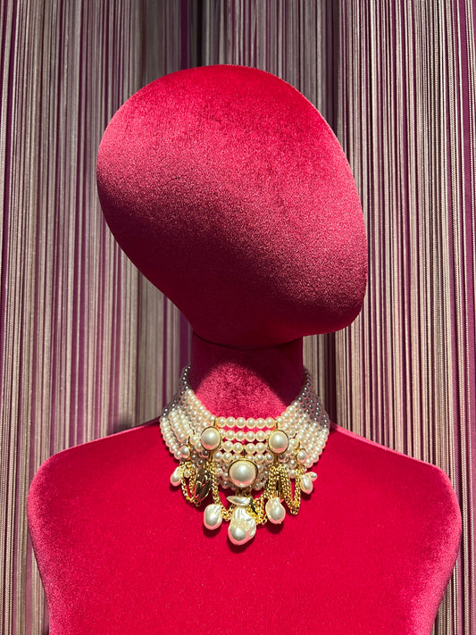 Choker perle con charms oro