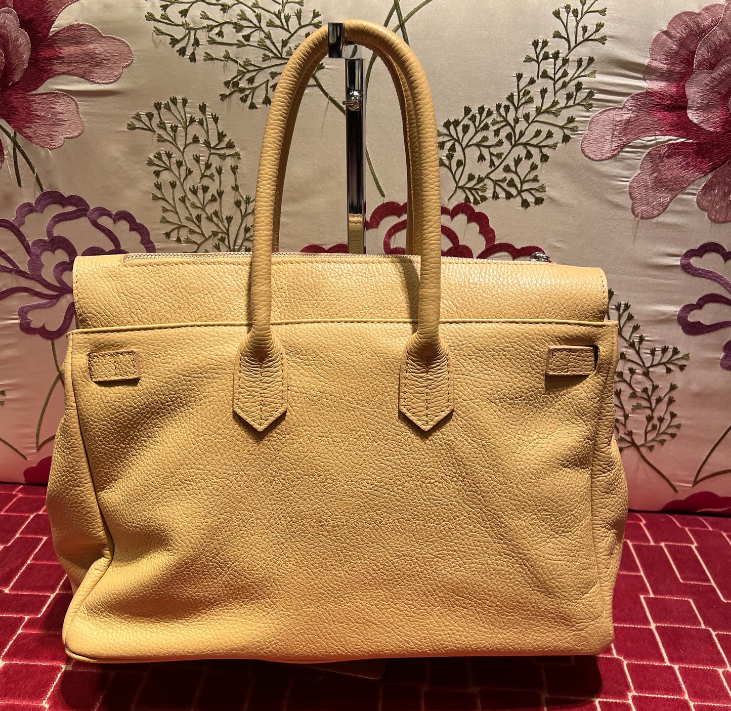 Mia bag borsa due manici pelle sabbia con tracolla scritta nera dreamer barboncino scuro corno tartaruga