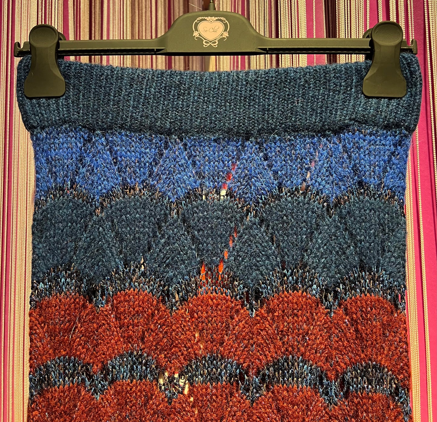 Colour Market gonna lunga maglia rigata blu/bordo’