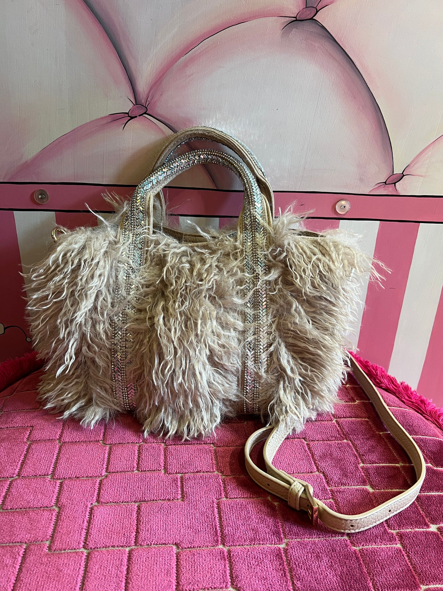 Borsa ecopelliccia beige piccola due manici Swarovski pochette e tracollina