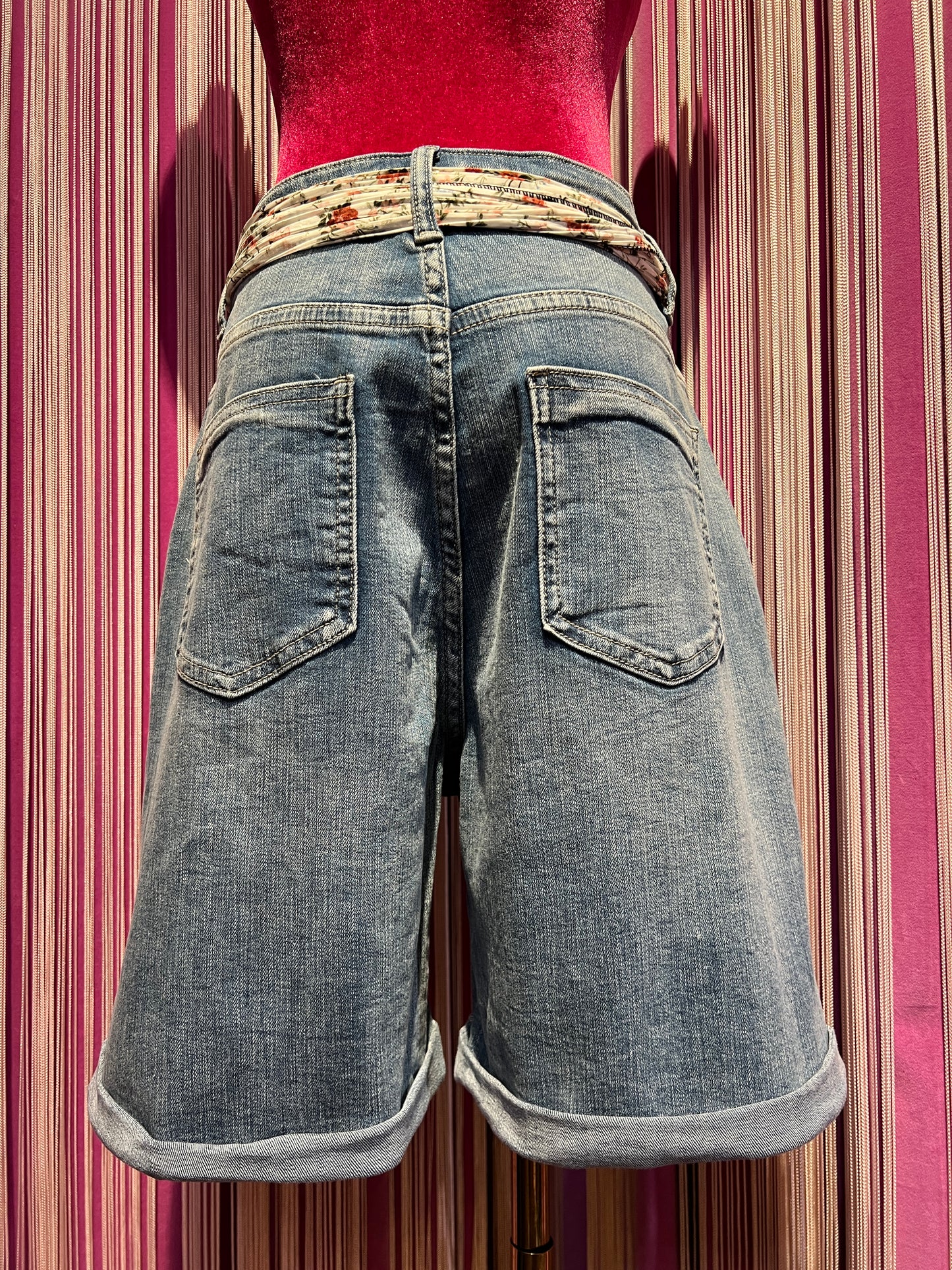 Love & roses bermuda jeans con fusciacca in vita