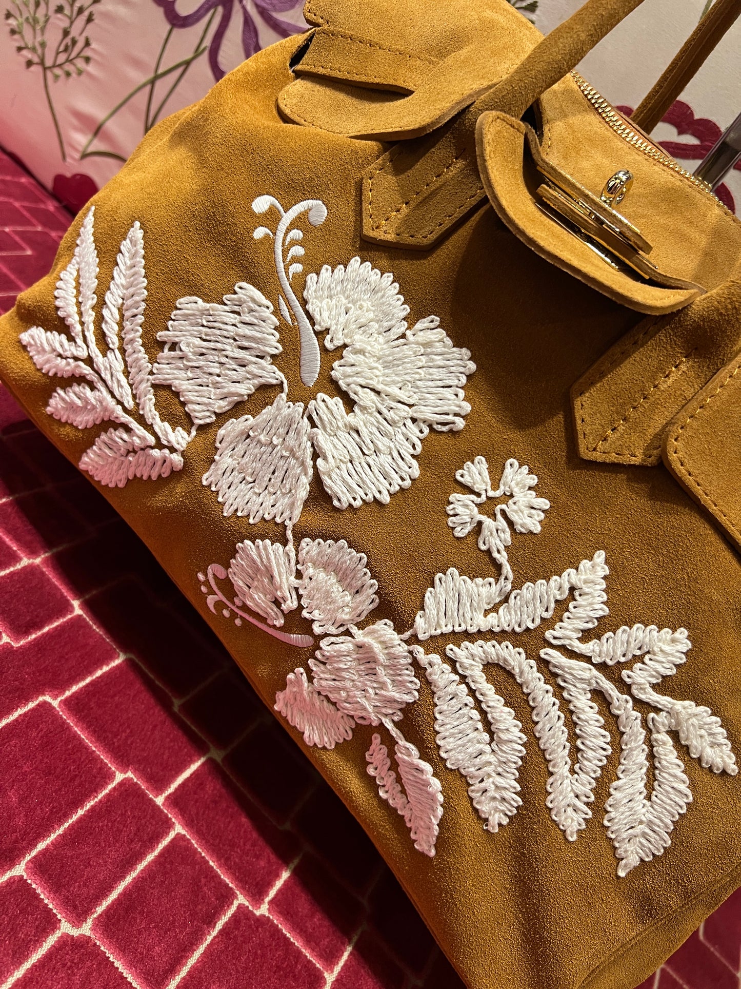 Mia bag borsa due manici con tracolla in camoscio ricamo fiori
