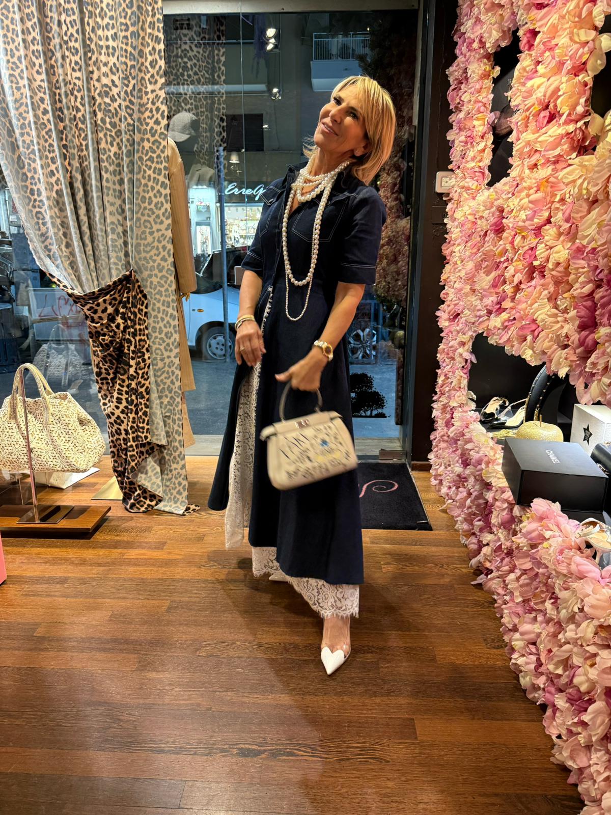 Pink memories abito chemisier in denim con pizzo