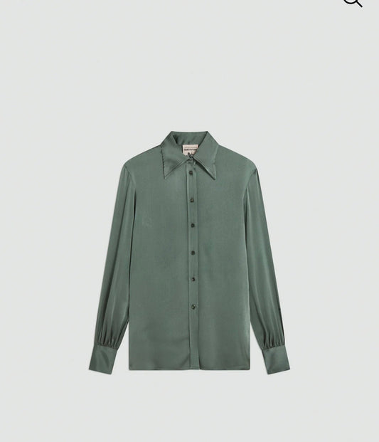 Semicouture camicia in raso verde con apertura sui lati e cintina