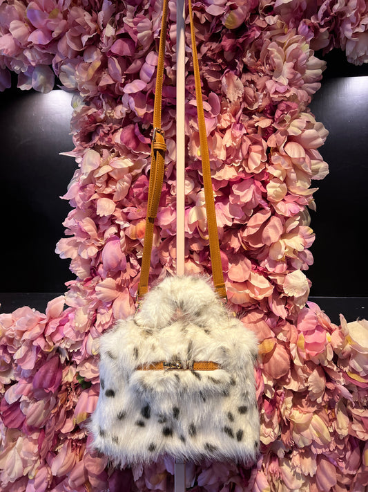 Snow-up Milano borsa ecopelliccia ed ecopelle con tracolla colore maculata bianca e nera