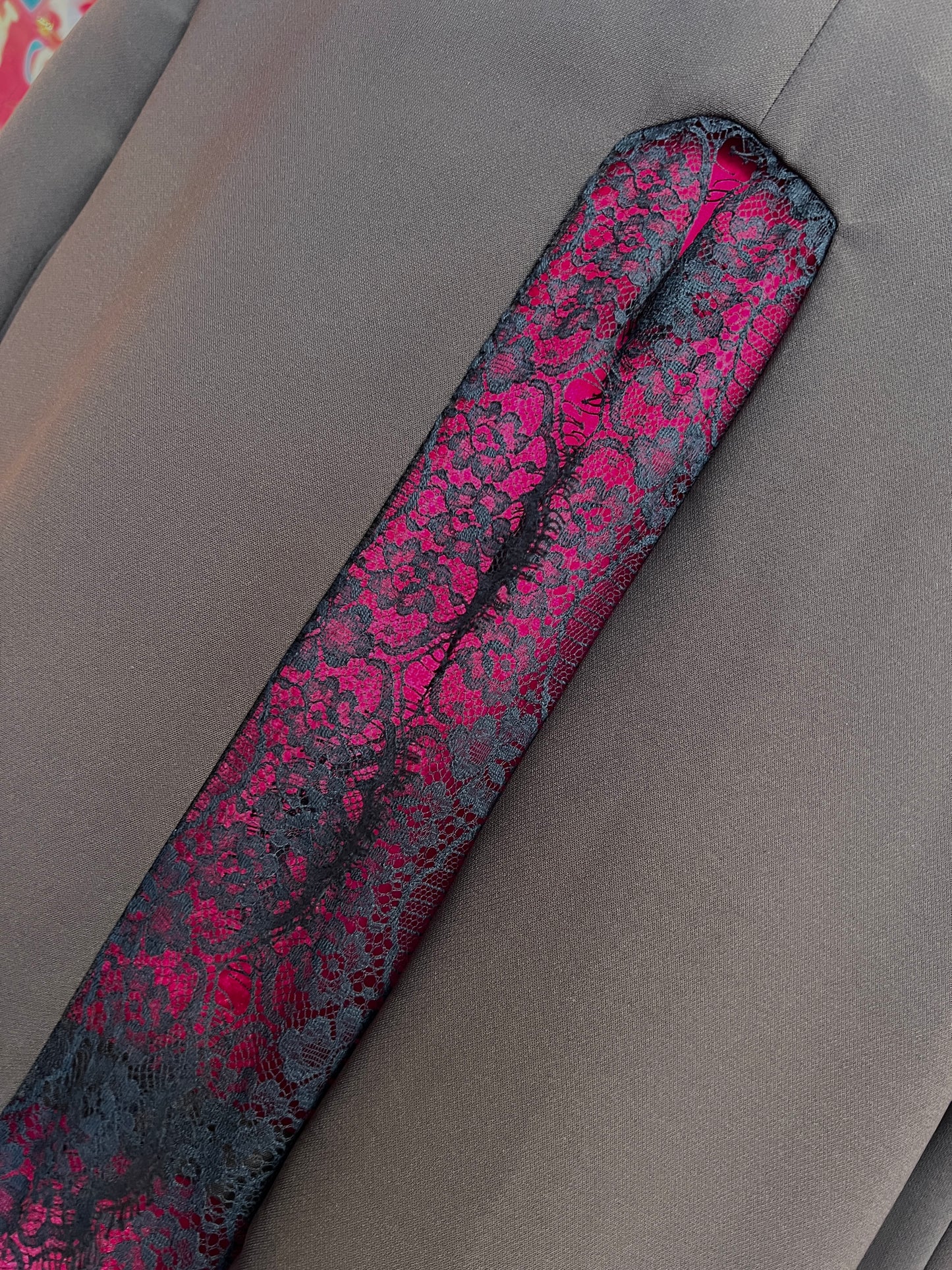 Pink memories giacca marrone con spacco e pizzo nero