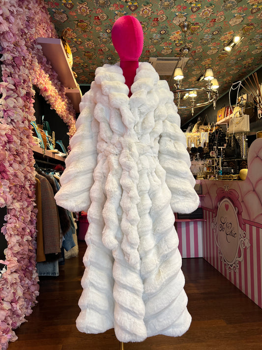 Uncommon cappotto lungo ecopelliccia cincilla’ panna con cinta