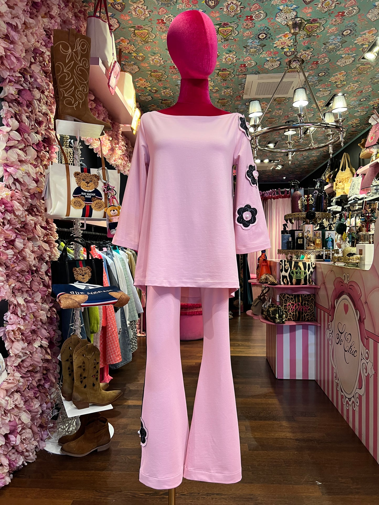 Clo’h tuta completa felpa e pantalone a zampetta con camelia glitter rosa e nera