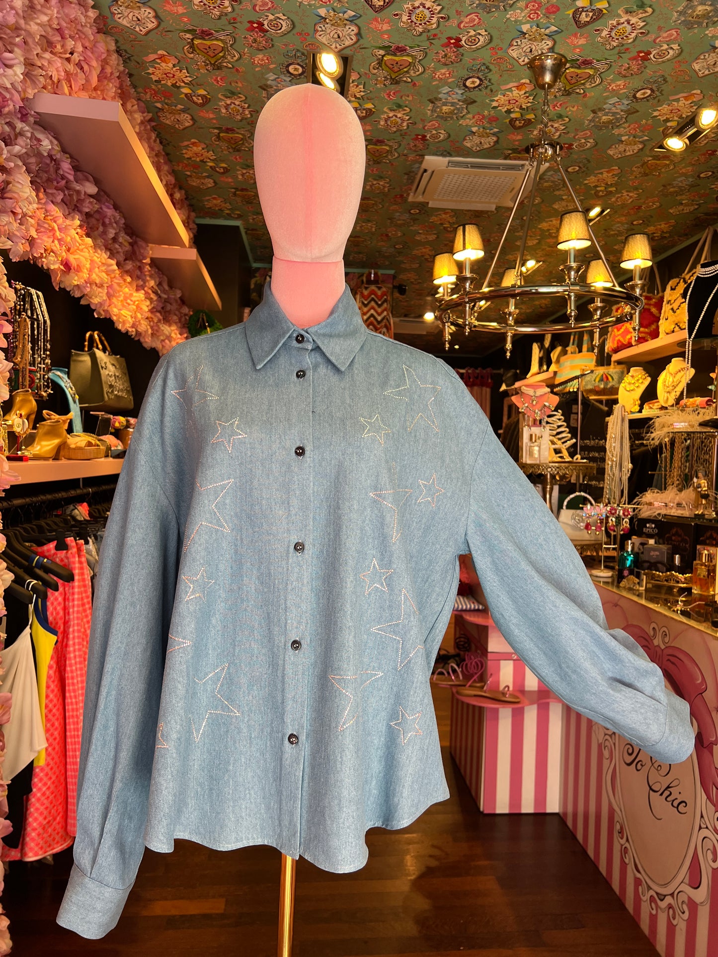 Rossano Perini camicia oversize chambray con decorazioni stelle in cristalli