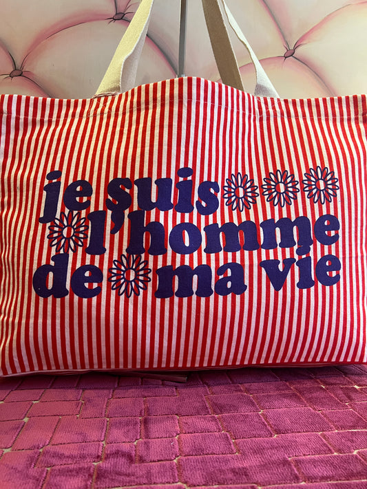 Brigitte Bardot borsa shopper a righe rossa e bianca in cotone con scritta “ Je suis l’homme de ma vie”