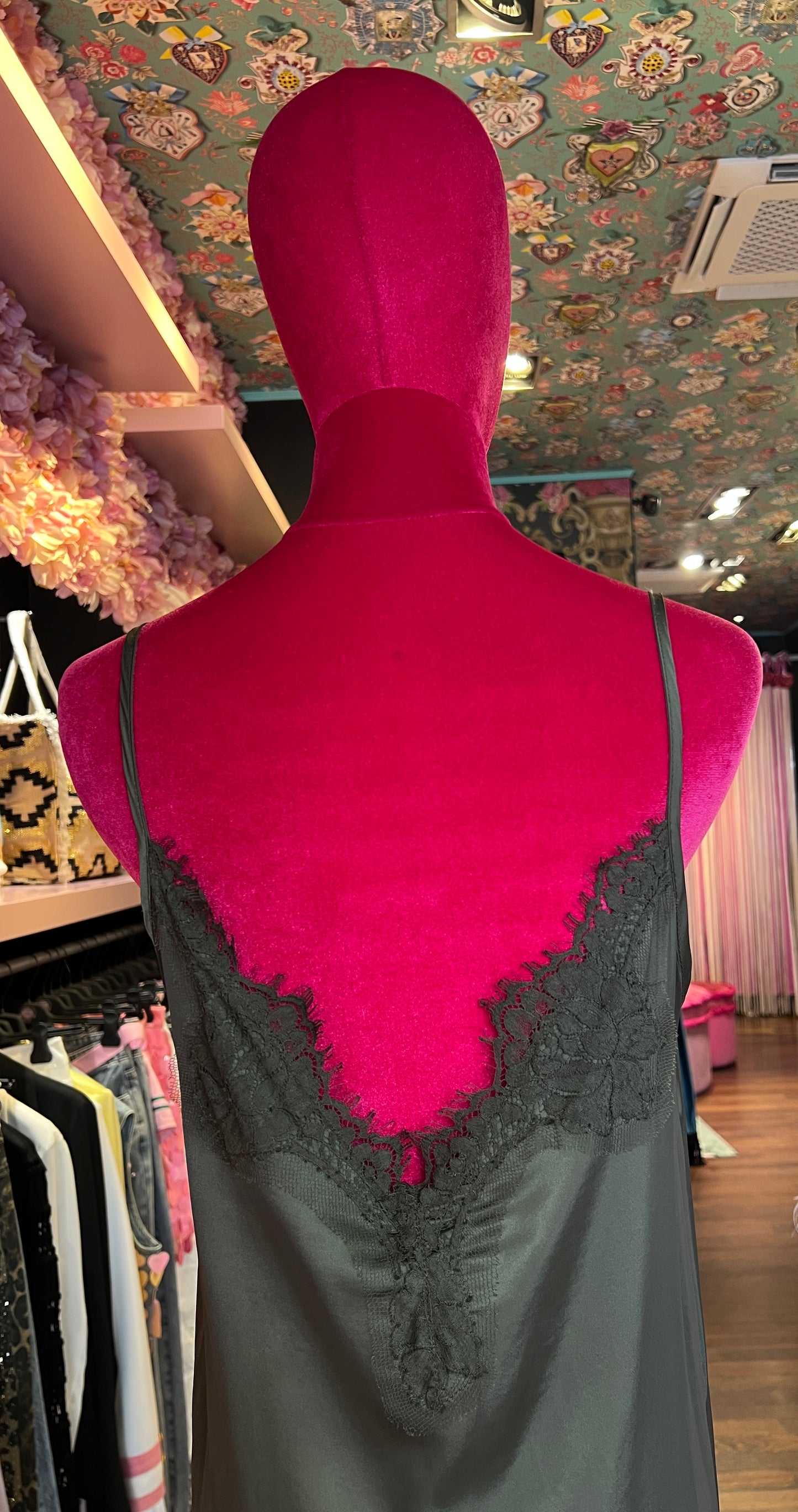 Pink memories-40% di sconto abito sottoveste verde militare con pizzo e spacco laterale