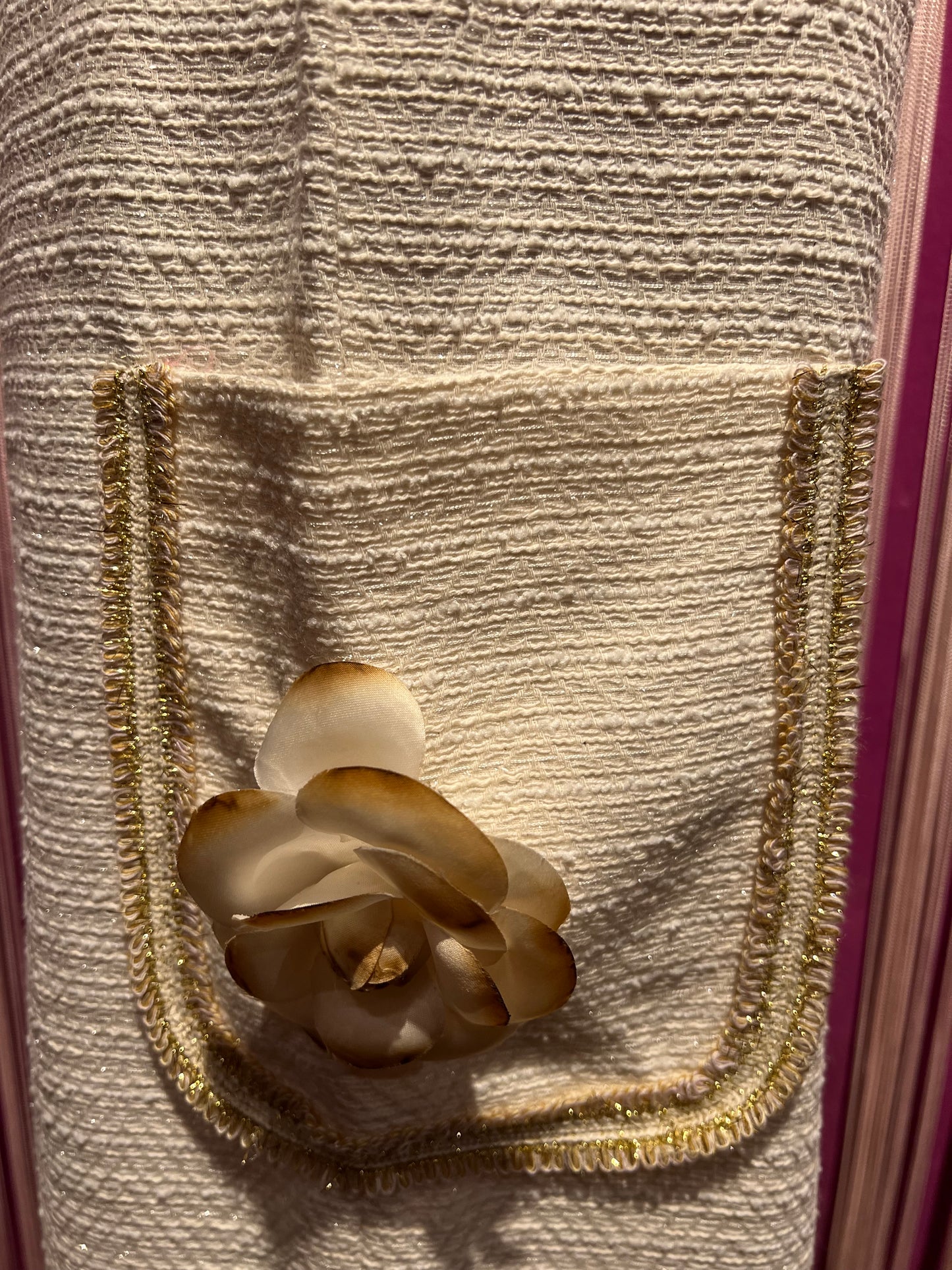 Clo’h meno 50% pantalone a palazzo juta panna con tasche profilo oro e camelia panna
