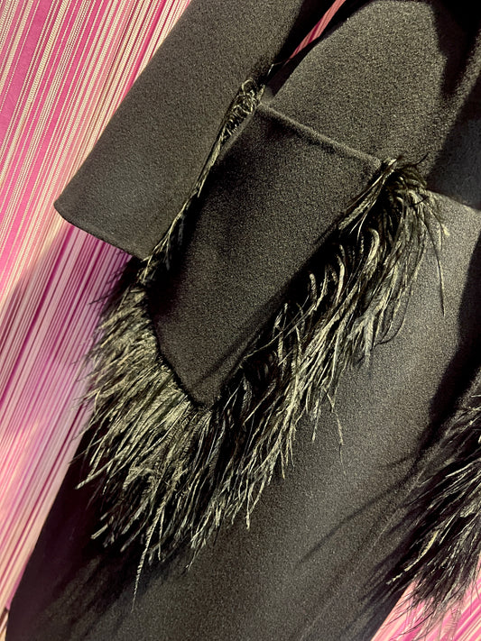 11Love is glamour cappotto 100% lana con decorazioni piume di struzzo tasche